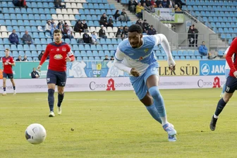 „Gekämpft, geackert, gearbeitet“: CFC-Siegtorschütze Eshele bleibt nach Erfolg gegen Eilenburg bescheiden - Ephraim Eshele erzielte das 1:0 für den Chemnitzer FC. Foto: Imago
