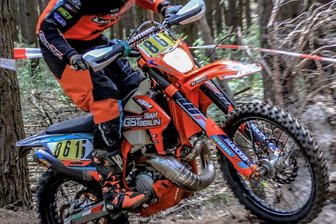 Geländemotorrad bei Rennen in Oberwiera gestohlen - Dieses Motorrad ist in Oberwiera gestohlen worden.