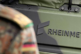 Geld ist bei der Verteidigung nicht alles - Rüstungskonzerne wie Rheinmetall werden die Bundeswehr jetzt verstärkt ausrüsten.