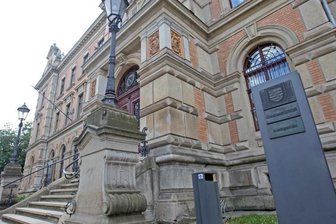 Geldstrafe für Angeklagten wegen Körperverletzung - Im Amtsgericht ist ein 39-jähriger Zwickauer am Montag wegen Körperverletzung verurteilt worden.