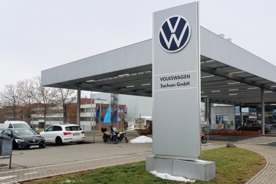 Gelenkwellenwerk Mosel: GKN-Mitarbeiter müssen bei VW draußen bleiben - Haupteingang bei VW Mosel. Vorerst gibt es hier für GKN-Mitarbeiter keine Jobs. 