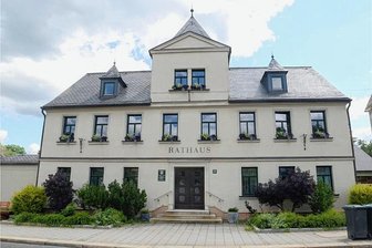 Gemeinde Ellefeld präsentiert ihr Rathaus zum Denkmaltag - Sobald das neue Ortszentrum H 34 fertig ist, wird das Rathaus Ellefeld aufgegeben.