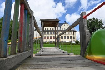 Gemeinde will Fördergeld für Spielplatz einsetzen - Wieder war die Sanierung des Spielplatzes in Köthensdorf ein Thema im Gemeinderat. Sollten Fördermittel fließen, könnte die Erneuerung nun im nächsten Jahr in Angriff genommen werden.