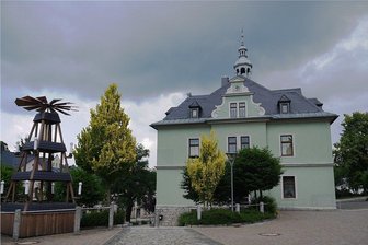 Gemeinderats-Sitzung in Schönheide endet wieder mit Eklat -