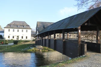 Gemeinderatswahl in Weischlitz: Diese Bürgerinnen und Bürger sind gewählt - Im Alten Gut Weischlitz an der Weißen Elster tagt regelmäßig der Gemeinderat.