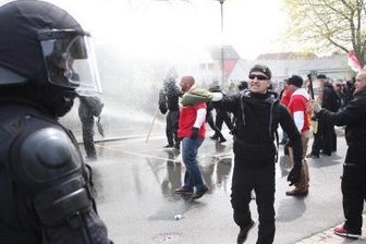 Gemeinsame Erklärung: Plauener Stadtrat distanziert sich von Gewaltexzessen am 1. Mai - 
