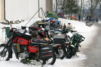 „Genau das macht das Wintertreffen aus“: Witterung verstärkt die Vorfreude der Biker auf die Augustusburg - Die ersten Biker, die an der Augustusburg ihre Zelte aufschlagen, werden bereits am Donnerstag erwartet.