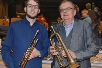 Generationswechsel beim Vorstand des Stadtorchesters - Seit 1991 war Steffen Paulus Vorstandsvorsitzender des Stadtorchesters Markneukirchen. Jetzt hat er den Staffelstab an Florian Stark übergeben.