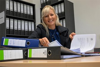 Generationswechsel: Neue Kämmerin in der Gemeinde Lichtenau - Generationswechsel im Rathaus Lichtenau: Yvonne Wolf (44) übernimmt die Kämmerei der Gemeinde.