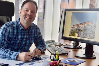 Genossenschaft will weiter sanieren - nur etwas langsamer - Andreas Gast ist Vorstandsvorsitzender Gemeinnützige Wohnungsbaugenossenschaft Limbach-Oberfrohna (GWG), die ihre Entstehung vor 120 Jahren feiern will. Die aktuelle Lage am Bau- und Immobilienmarkt zwingt die Führung momentan zu Veränderungen an Sanierungsplänen.