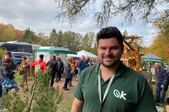 Genuss und Kreativität in Niederwiesa: „Landbumml“ bleibt ein Besuchermagnet - Richard Hamann veranstaltet den „Landbumml“ gemeinsam mit Frank Buschbeck zweimal im Jahr im Naturbad Niederwiesa.