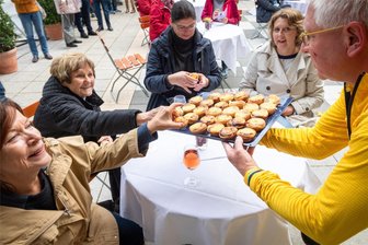 Genussfestival im Wettinhain in Burgstädt: Starkoch Steven Ristock kocht live - Bereits zum dritten Mal werden beim Genussfestival in Burgstädt mit Leckereien der internationalen Küche verwöhnt.