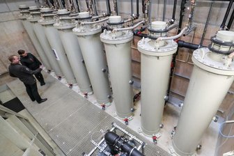 Geothermie-Projekt: Kurort stößt mit Petition auf Gehör - Diese geothermische Anlage wird zur Nutzung von Flutungswässern aus den Abbauhohlräumen des Zwickauer Steinkohlenreviers eingesetzt. So könnte auch das "Actinon" in Bad Schlema beheizt werden.