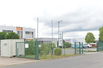 Geplantes Regenrückhaltebecken in Großschirma: Wie ist der Stand? - Nahe des Gewerbegebiets Am Steinberg in Großschirma soll ein Regenrückhaltebecken werden.