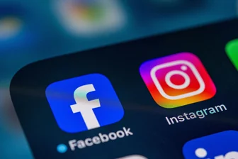 Gericht kippt Facebook-Verbot für Bundesregierung: Was heißt das für Sachsen? - Auch Verbrauchschützer kritisieren Meta, weil Facebook und Instagram auch dann Daten für personalisierte Werbung sammeln, wenn man für werbefreie Dienste bezahlt.