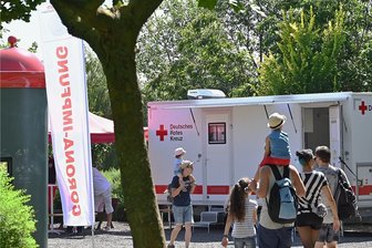Geringe Resonanz auf Familien-Impftage - Am Wochenende finden Familienimpftage im Sonnenlandpark Oberlichtenau statt. 