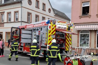 Geringswalde: Altkleider-Säcke brennen in Wohnung - Zu einem Wohnungsbrand musste die Feuerwehr in die Gartenstraße ausrücken.