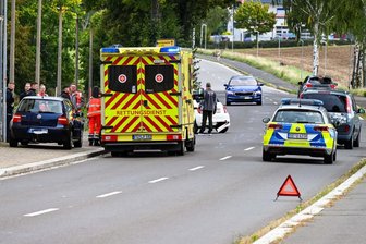 Geringswalde: Deshalb war die Dresdener Straße gesperrt - Rettungsdienst und Polizei mussten zu einem Unfall auf der Dresdener Straße ausrücken.