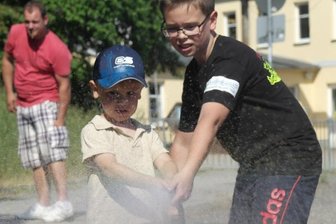 Geringswalder Wehr zeigt ihre Stärken - Beliebt vor allem bei jungen Gästen: die Übungsanlage fürs Feuerlöschen.