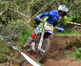 Geringswalder weiter in Topform - Erfolgreich zwischen den Sträuchern in Mecklenburg: Luca Fischeder unterstrich erneut, dass er zu den besten Enduropiloten gehört. 