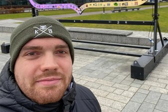 Germania Markneukirchen will den Gegner ärgern - Drückt von Skandinavien aus die Daumen: Markneukirchens Schwergewichtler Franz Richter.