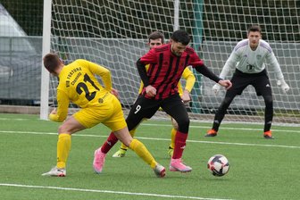 Germania und Barkas: Mit Rückenwind in die nächsten Testspiele - Ahmad Sahlimzobi (M.) ist einer der vier Winterneuzugänge beim SV Germania Mittweida. Am Samstag treten die Mittelsachsen bei Ifa Chemnitz an.
