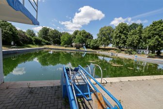 Gersdorfer Sommerbad-Verein braucht ungewöhnliche Idee fürs „Badfest“ und noch viel Geduld - Das Sommerbad Gersdorf ist geschlossen. Badfest wird im Volkspark gefeiert.
