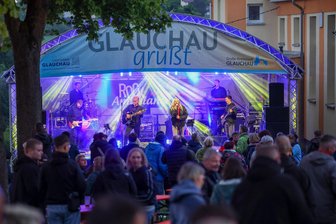 Gesau feiert Party im Dauerregen: Wie die Band „Rock Ambulance“ mehr als 400 Besucher bei Laune hält - Mit dem Auftritt in Gesau hat die Band „Rock Ambulance“ ihre Open-Air-Saison eröffnet.