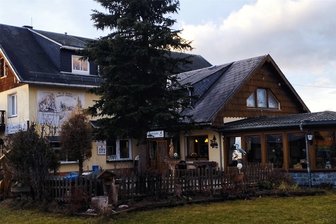 Geschichte des Jagdfliegergeschwaders 8 ist Thema beim Fliegerstammtisch in Cämmerswalde - In der Gaststätte „Am Flugzeug“ im Neuhausener Ortsteil Cämmerswalde findet der Fliegerstammtisch statt.