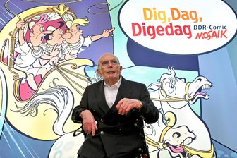 Geschichten, die Grenzen sprengten: Digedags-Erfinder Hannes Hegen wäre heute 100 Jahre alt geworden - Der Erfinder der legendären Digedags, Hannes Hegen, im Jahr 2012 während der Ausstellung „Dig, Dag, Digedag“ im Zeitgeschichtlichen Forum Leipzig.