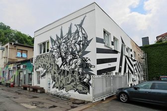 Geschlossener Club Battlezone: Stadt Zwickau fordert besseren Brandschutz - Im Club Battlezone Zwickau dürfen derzeit keine Partys mehr gefeiert werden. Wann die Location wieder öffnet, ist unklar.