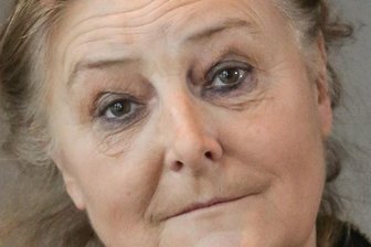 Geschwisterpaar zeigt Bildhauerkunst - Anna Franziska Schwarzbach - Bildhauerin