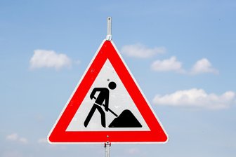 Gesperrte Witzschdorfer Hauptstraße: Arbeiten dauern länger - 