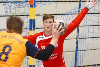 Gesunde Emotionen bringen den Sieg - Hypnoseblick: Felix Steiner im Gehäuse des HCAB glänzte gegen Chemnitz gleich mehrfach.