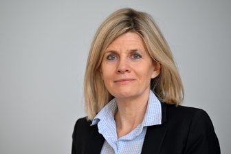 Gewählt - und nun? Warum von Freibergs neuer Bergakademie-Rektorin noch nichts zu hören ist - Im Juli tritt Klaus-Dieter Barbknecht ab. Dann soll Jutta Emes die Bergakademie zu führen.