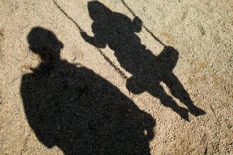 Gewalt gegen Frauen und Kinder: Verein in Chemnitz muss auch nach #MeToo noch für Opfer kämpfen - Drei Viertel aller sexueller Übergriffe auf Kinder und Jugendliche passieren im familiären Umfeld, sagen Clara Zimmermann und Mandy Erdmann vom Verein Wildwasser in Chemnitz.