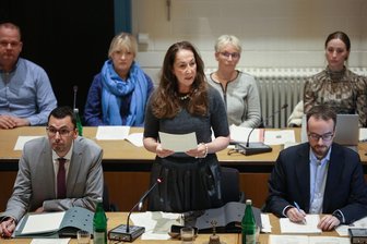Gewalttat gegen Herdecker Bürgermeisterin: Tochter angeklagt - Gegen die Tochter der Bürgermeisterin Iris Stalzer ist Anklage erhoben worden. (Archivbild)