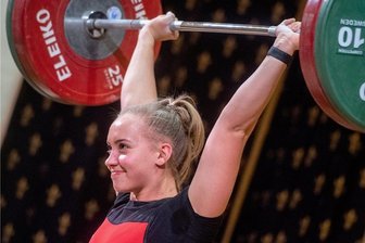 Gewichtheber-Bundesliga: Neuzugang begeistert in Chemnitz - Milena Thiele aus Kassel hob zum ersten Mal für den Chemnitzer AC in der Bundesliga. 
