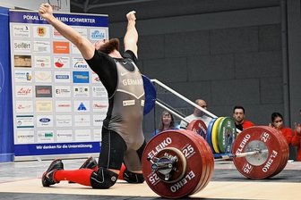 Gewichtheber Raphael Friedrich: Überglücklich auch ohne Pokal - Raphael Friedrich freut sich über seine neue Bestleistung von 190 Kilogramm im Stoßen. 