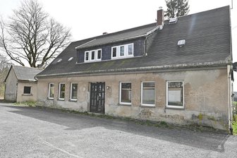Gibt es in Schöneck bald wieder einen Jugendclub? - Das frühere Jugendclub-Gebäude in Schöneck: Gibt es die Chance auf eine Wiederbelebung?