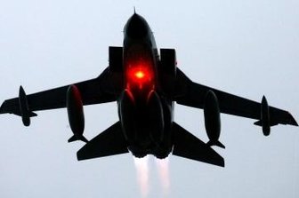 Gibt es vermehrt Tiefflüge über das Erzgebirge? - Ein Tornado-Kampfflugzeug des Aufklärungsgeschwaders 51. So eine Maschine überquerte am 10. Mai das Zschopauer Stadtzentrum im Tiefflug.
