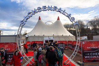 Glanzlichter in der Manege: Weihnachtszirkus kehrt nach Chemnitz zurück - Im Dezember ist der Weihnachtszirkus mit mehr Platz und komplett neuem Programm in Chemnitz.