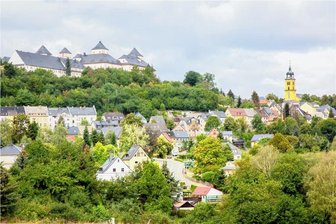 Glasfasernetz und Geld für Straßen: In Augustusburg stehen Entscheidungen an - In Augustusburg und seinen Ortsteilen soll das Glasfasernetz ausgebaut werden.