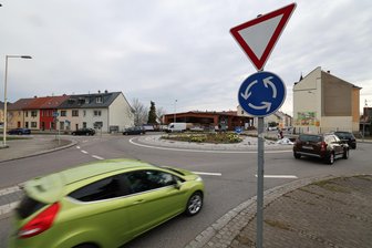 Glauchau: Ab 11. August Verkehrseinschränkungen auf der Auestraße - Kraftfahrer müssen sich auf Bauarbeiten in der Auestraße einstellen.