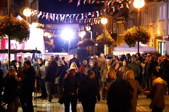 Glauchau: Anstehende Sternennacht mach Sperrungen nötig - Zur Sternennacht in Glauchau gibt es stets viel Trubel. Und es stehen Sperrungen an.