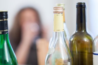 Glauchau: Infotag beleuchtet Facetten der Sucht - Auch zu Alkoholproblemen in der Familie gibt der Infotag Auskunft.