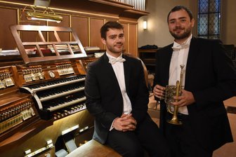 Glauchau: Konzert für Trompete und Orgel in der Stadtkirche St. Georgen - Die Musiker Toni Fehse (rechts) und Jonas Wilfert.