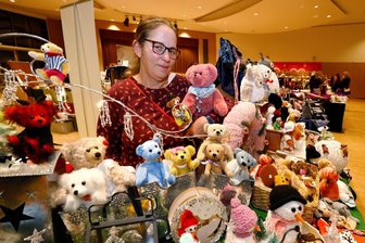 Annegret Sander aus Glauchau ist Teddybären-Expertin.