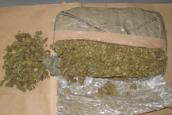 Glauchau: Polizei findet zwei Kilo Marihuana in BMW - Das gefundene Marihuana wurde sichergestellt.