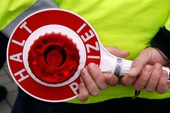 Glauchau: Polizei stoppt Motorrad mit Papierkennzeichen -